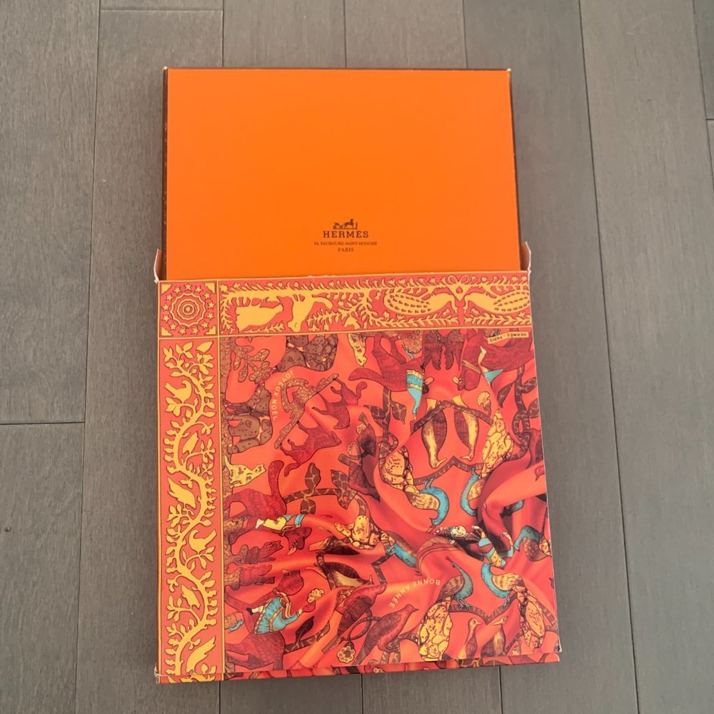 HERMES *Rare* Vintage Printed Gift Box - Picture 8 of 8